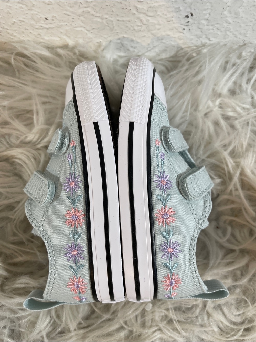 CONVERSE Chuck Taylor All Star Easy-On Velcro Embroidered Floral Kids Size 7 NEW - Picture 9 of 14